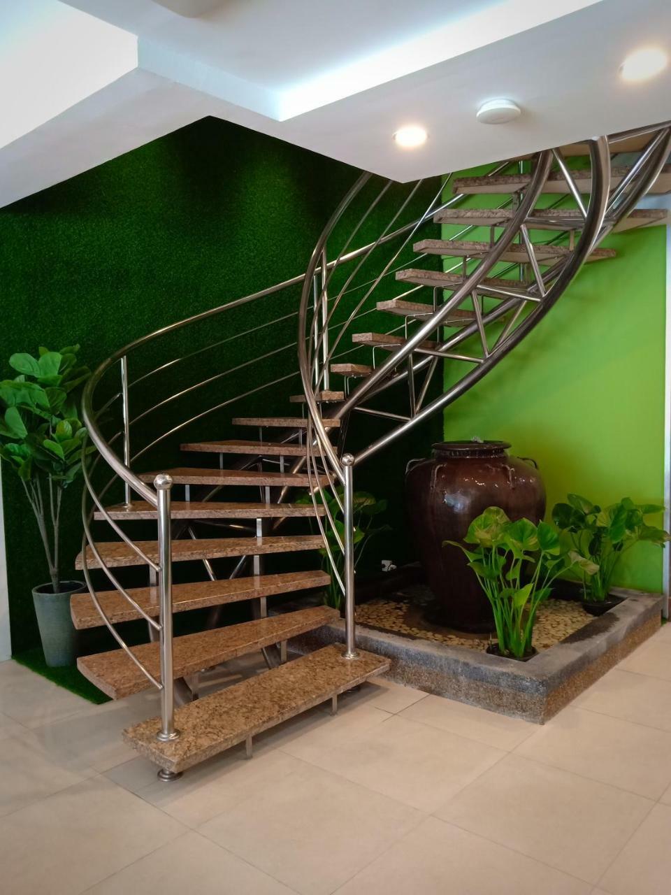 H Boutique Hotel Xplorer Loke Yew Kuala Lumpur Exterior foto